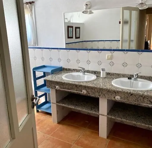 Appartement 4 Habitaciones, Jardin Y Vistas Al Mar