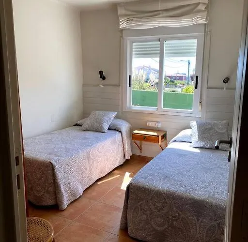 4 Habitaciones, Jardin Y Vistas Al Mar *